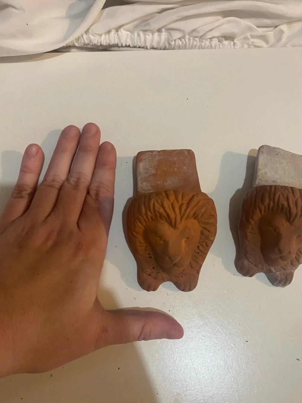 Terracotta Lion Head red / orange Home Accent terracotta lion head planter feet